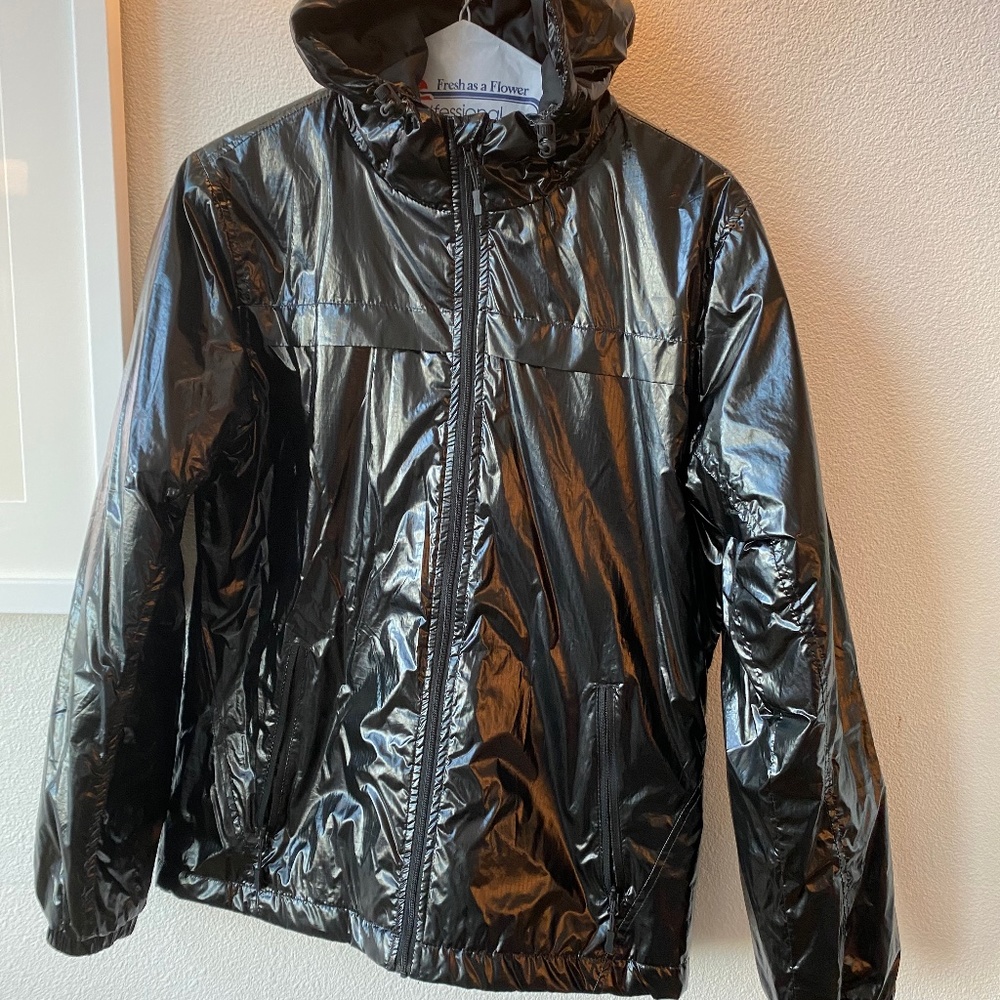 Wet look puffer